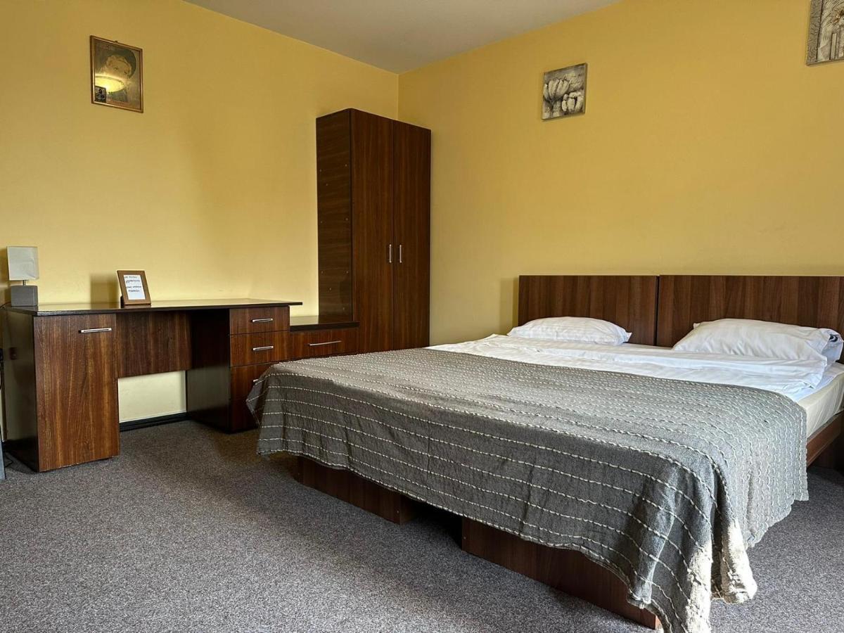 La O Barfa Apartamento Ploieşti Exterior foto
