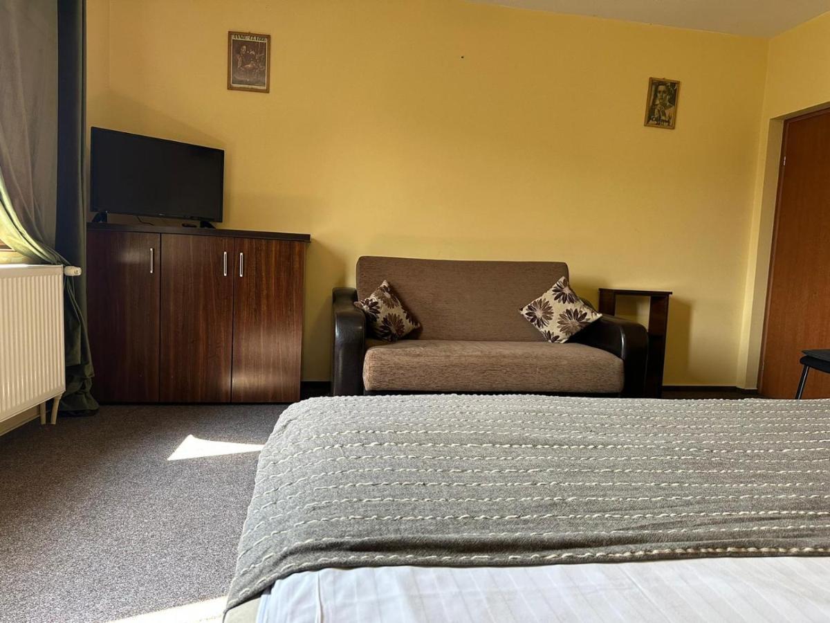 La O Barfa Apartamento Ploieşti Exterior foto
