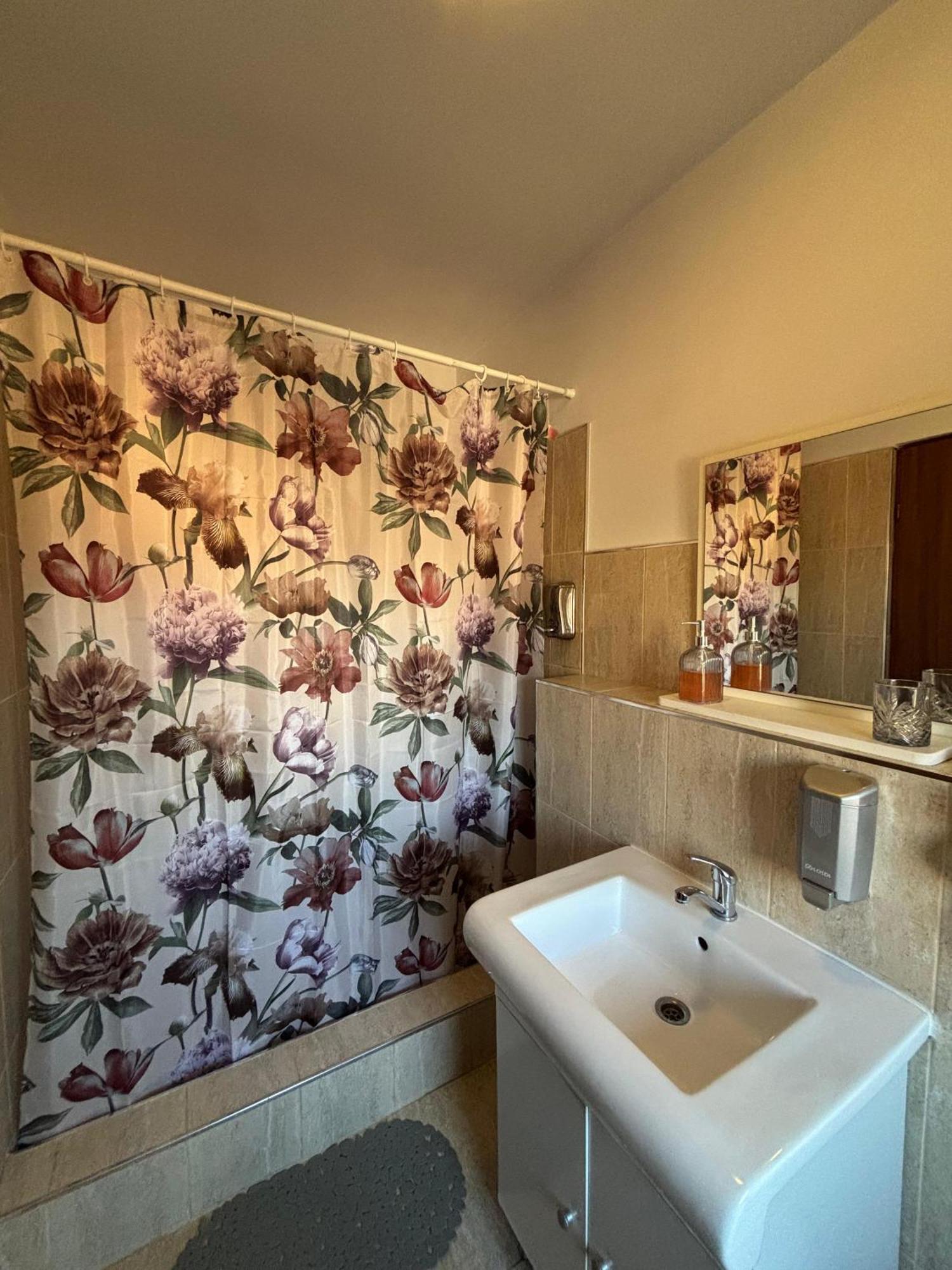 La O Barfa Apartamento Ploieşti Exterior foto